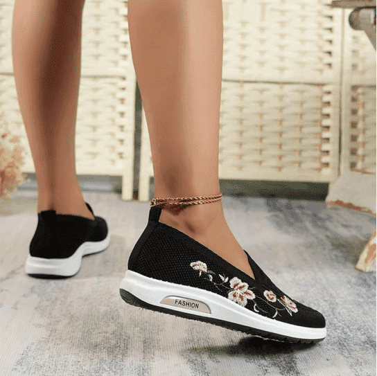 Lily™ – Pohodlné ortopedické slip-on boty s elegantními květinami